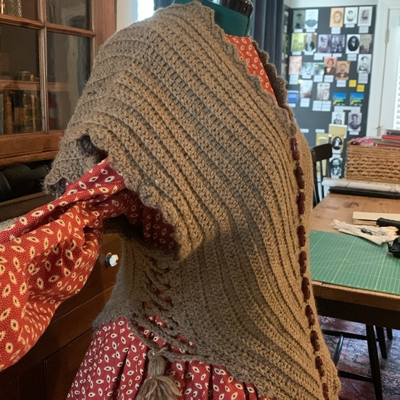 Civil War Victorian Sontag Hug Me Tight Vest Made From Wool Crochet L-XL - Picture 2 of 4